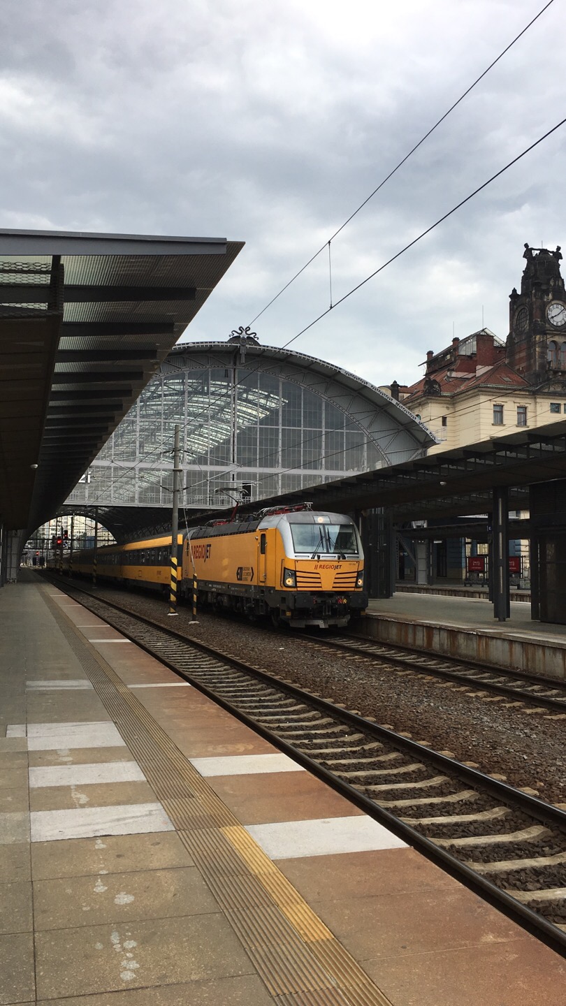 2D17D959-91D7-4DDC-88D2-3C9ECB079AA9